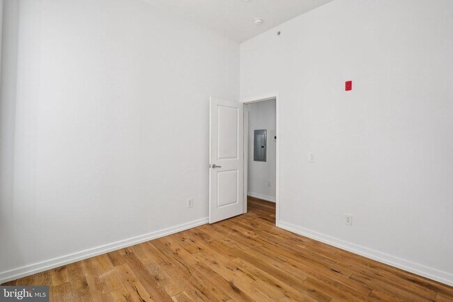 Building Photo - 2529-35 Frankford Ave