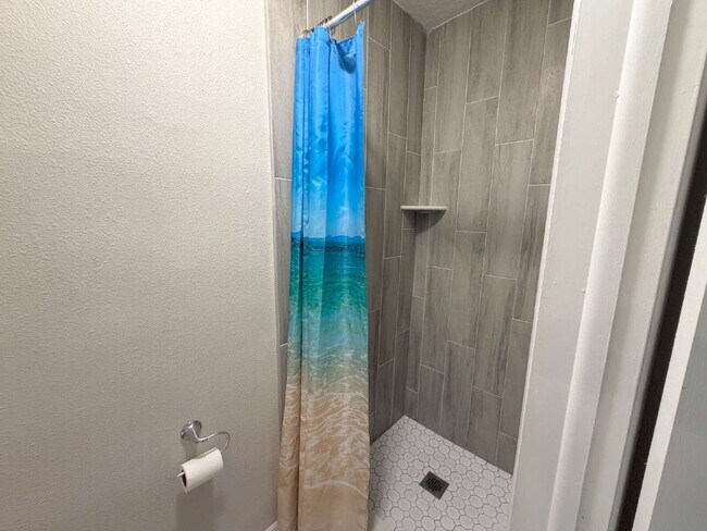 Building Photo - 5706 Chipper Dr