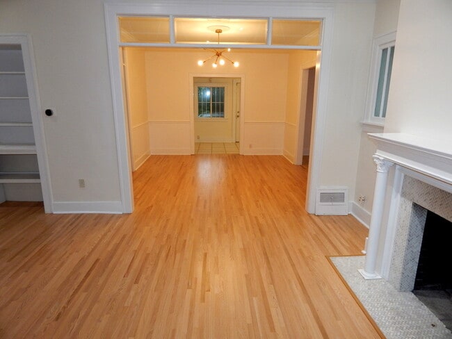 Building Photo - 116 E Madison Ave