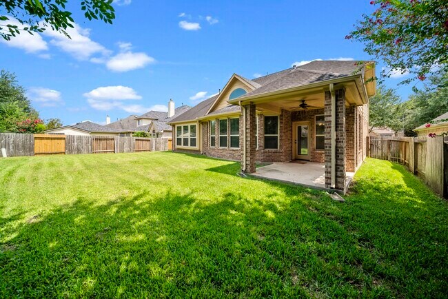 Building Photo - 307 Fairwood Springs Ln