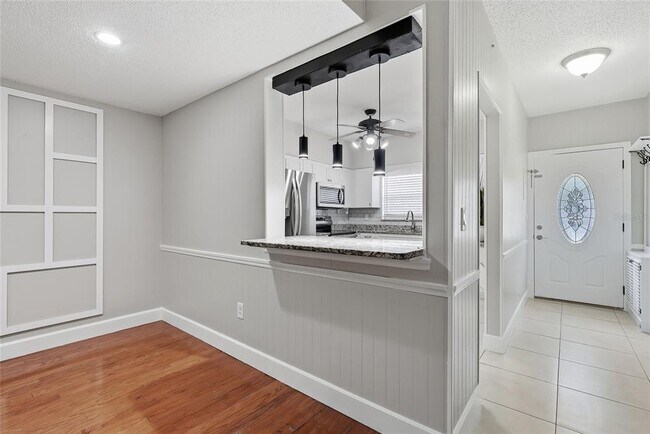 Building Photo - 11729 Wesson Cir E