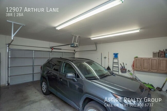 Building Photo - 12907 Arthur Ln