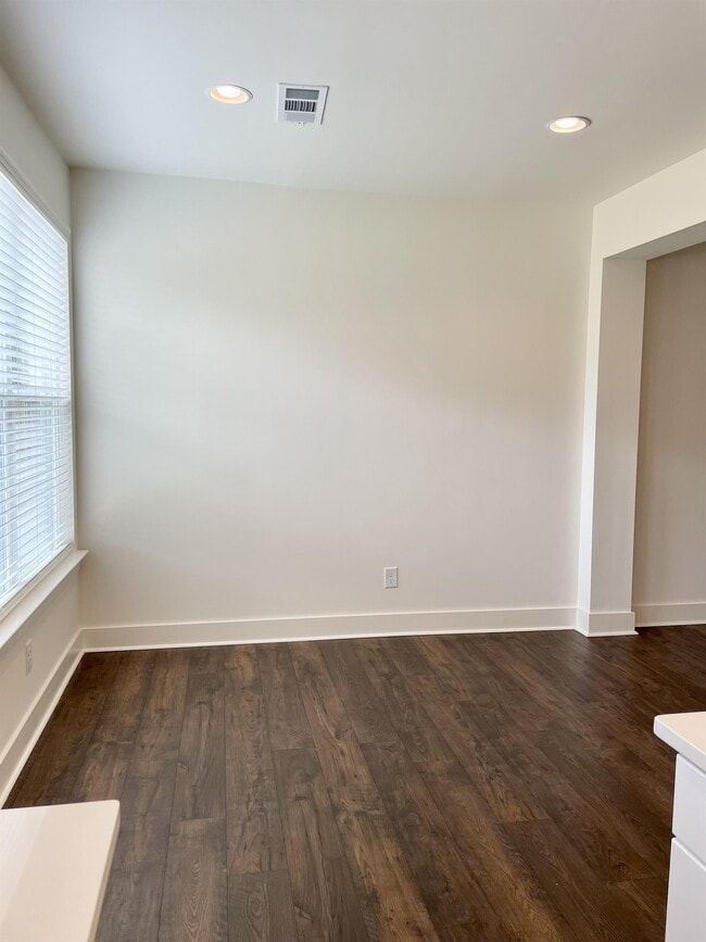 Building Photo - 374 Auburn Valley Wy