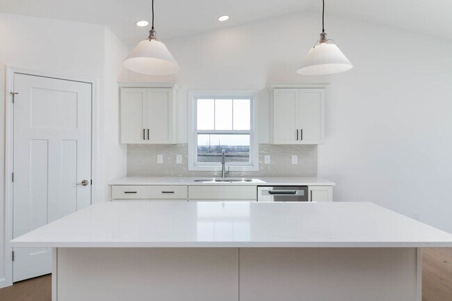 Building Photo - 2503 Treeline Drive