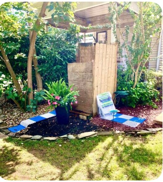 Building Photo - 686 Morford Ave