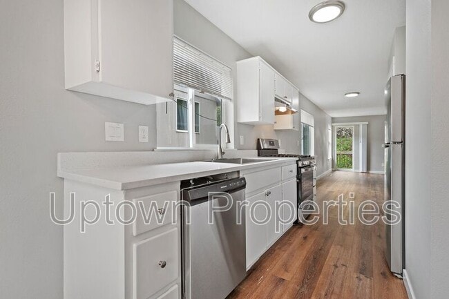 Building Photo - 14186 SE Summerfield Loop