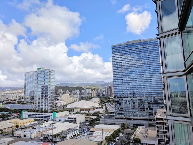 Building Photo - Partly Furnished luxurious Studio with 1-Bath and 1-Parking at Ae'o