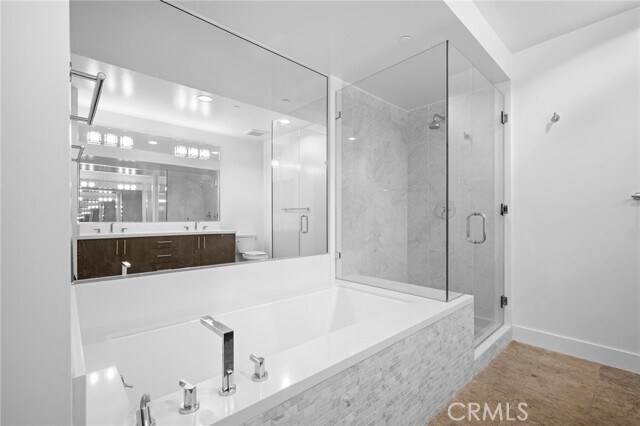 Building Photo - 11023 Fruitland Dr