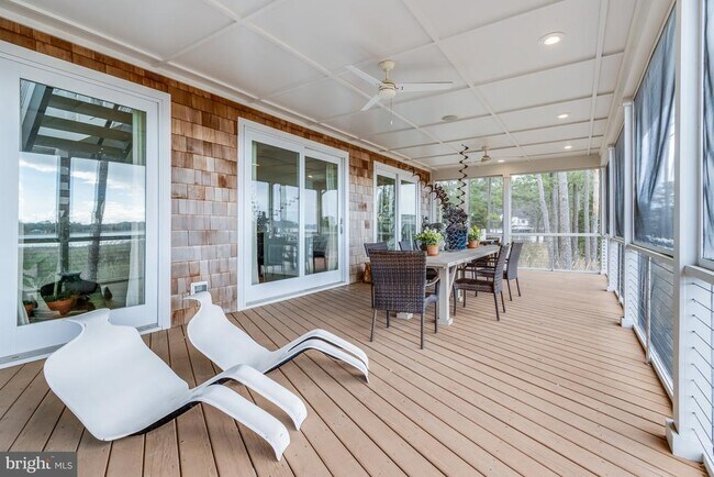 Building Photo - 34903 W Love Dr