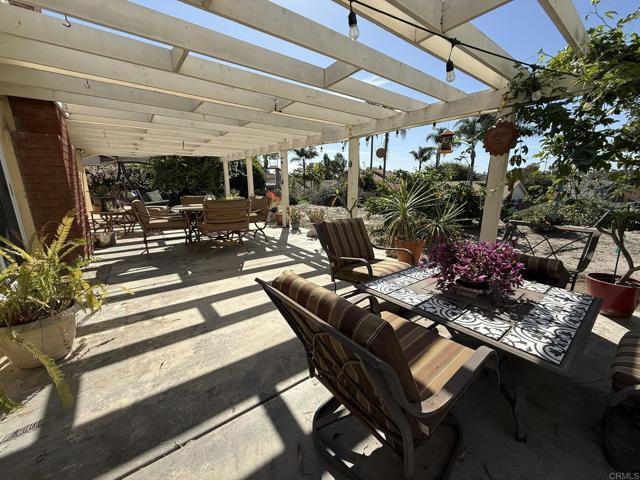 Building Photo - 3439 Lakewood St