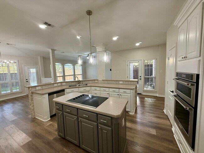 Building Photo - 3543 Nautical Dr