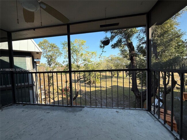 Building Photo - 6101 N Falls Cir Dr