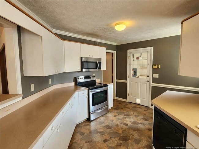 Building Photo - 909 Flintwood Rd