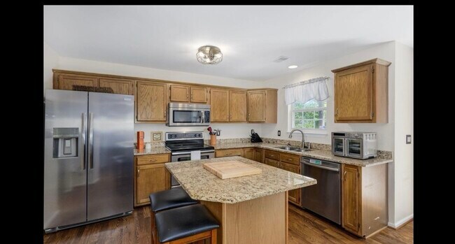 Building Photo - 205 Marcie Rush Ln