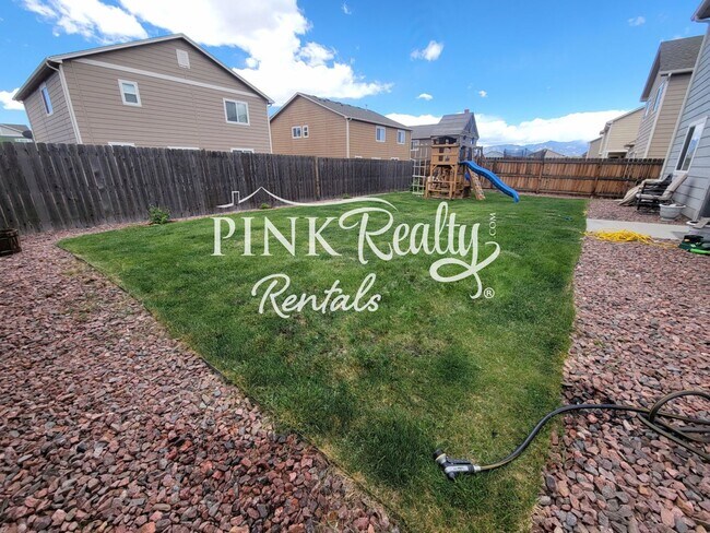 Building Photo - 9527 Desert Lily Cir