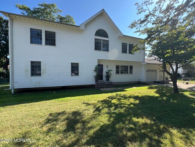 Primary Photo - 534 Apple Dr