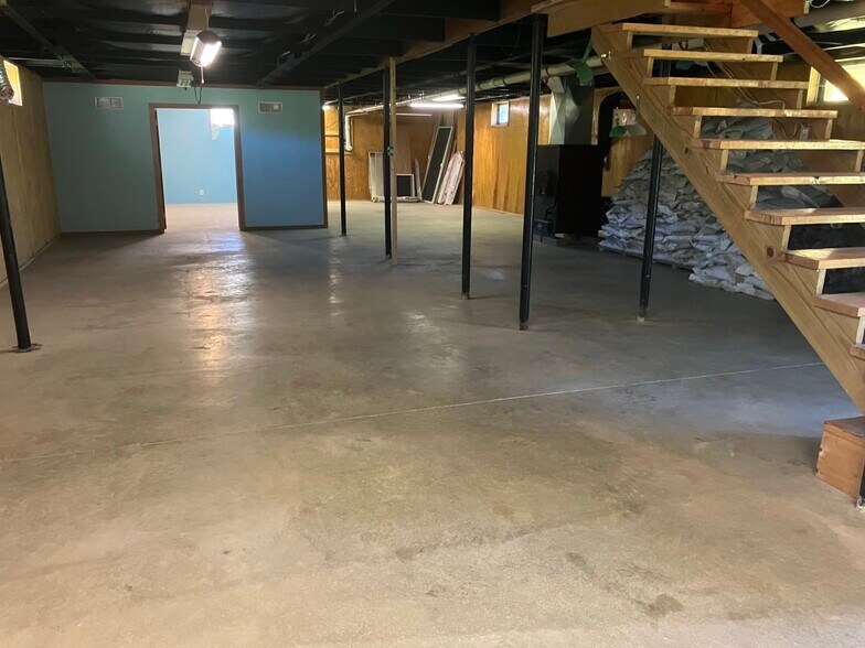 Building Photo - 10915 Roloson Rd