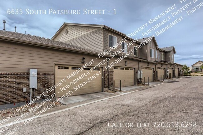 Building Photo - Beautiful Beacon Point Townhome