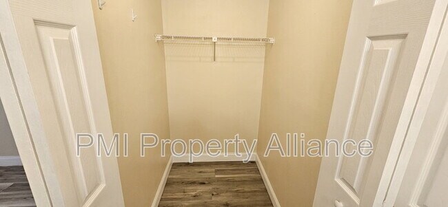 Building Photo - 259 Hill St