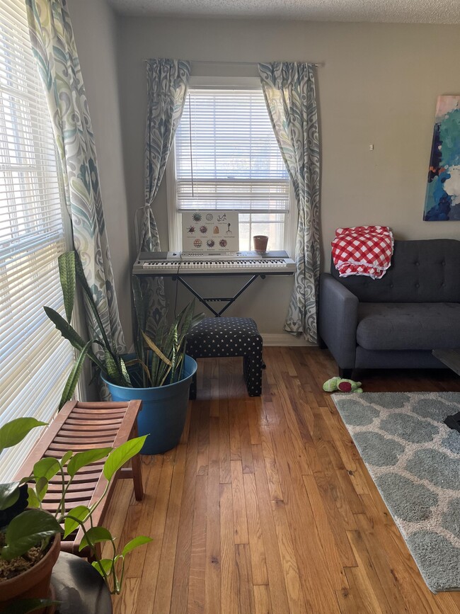 Building Photo - 3303 28th St