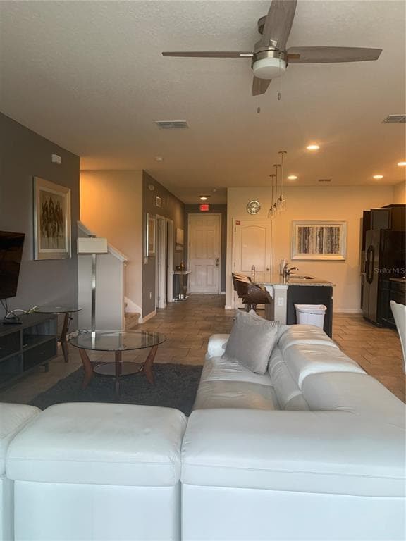 Building Photo - 4715 Terrasonesta Dr