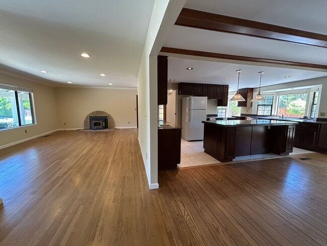 Building Photo - 3BR/2BA Single-Story Home in Walnut Creek’...