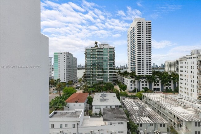 Building Photo - 1300 Alton Rd