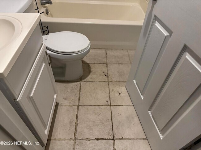 Building Photo - 1138 E 19th St