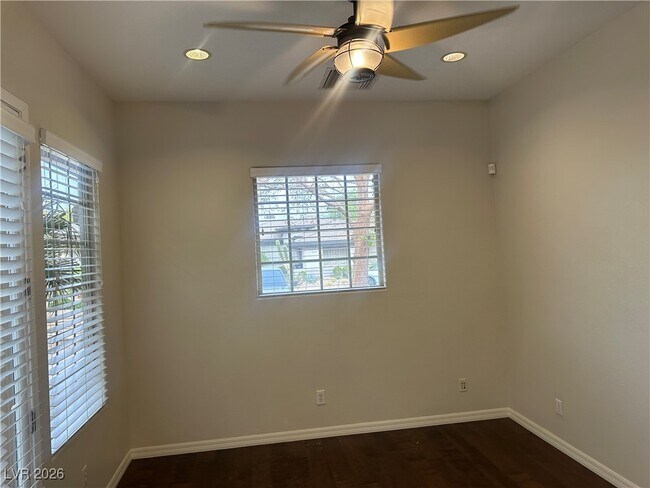 Building Photo - 62 Fountainhead Cir