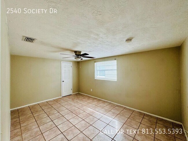 Building Photo - 2540 Society Dr