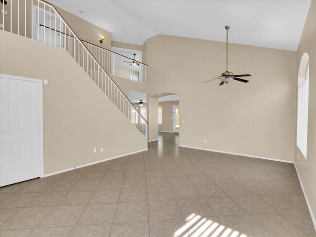 Building Photo - 13620 N 82nd Ln