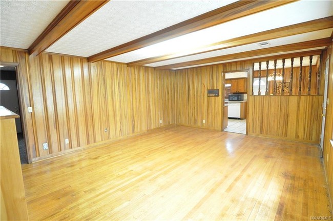 Building Photo - 5758 Carriage Hills Dr