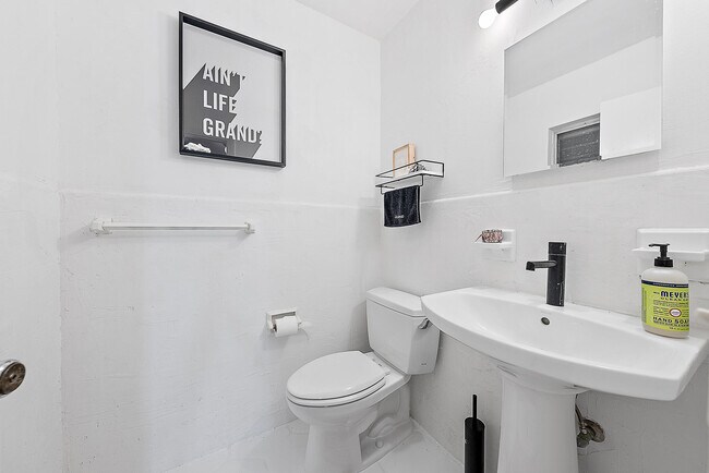 Building Photo - 1271 Morse Blvd