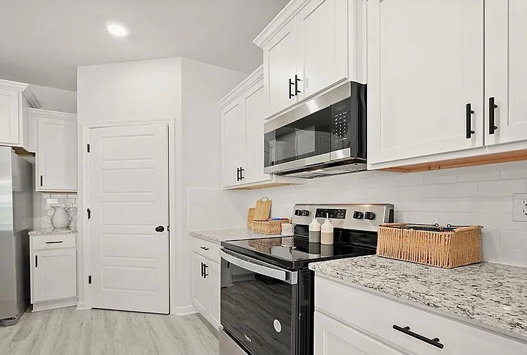 Building Photo - 30288 Lancaster Ct