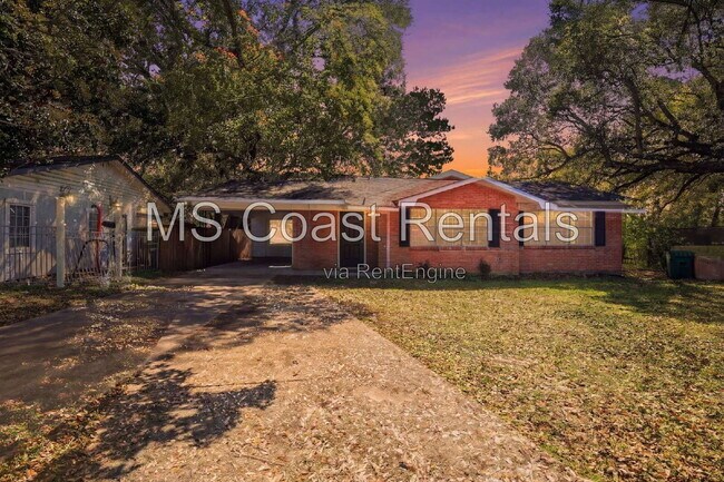Building Photo - 16205 Seville Ct