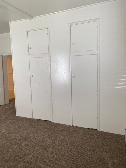 Building Photo - 10087 S Temple Dr