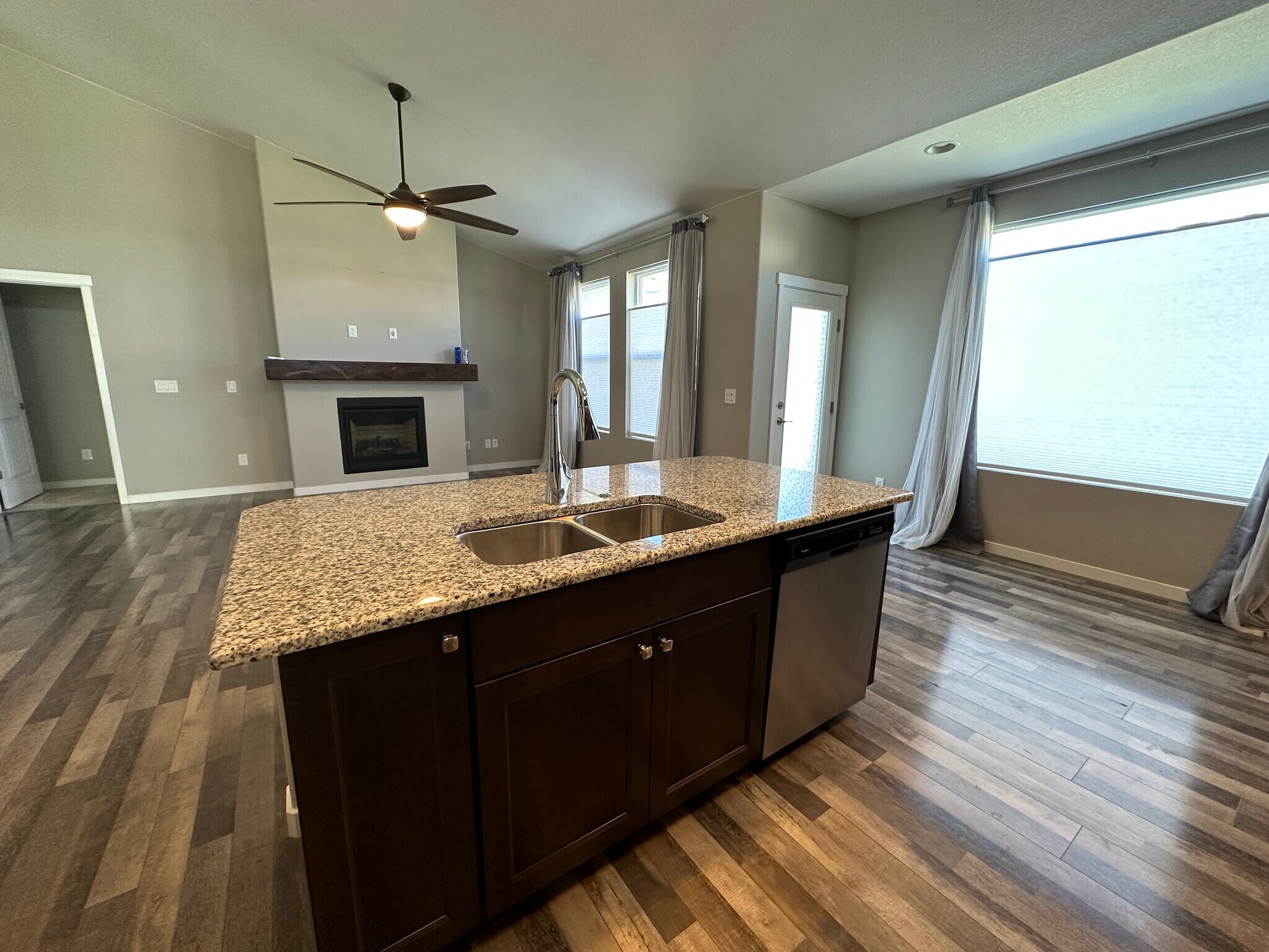 Building Photo - 6737 Sedgerock Ln