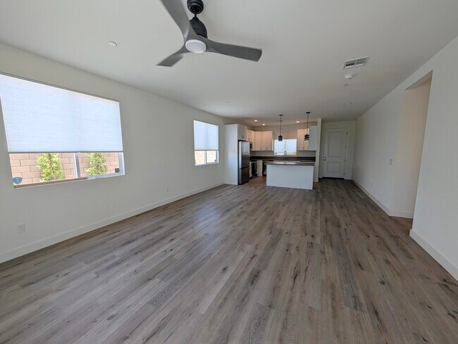 Building Photo - 30100 San Joaquin Dr