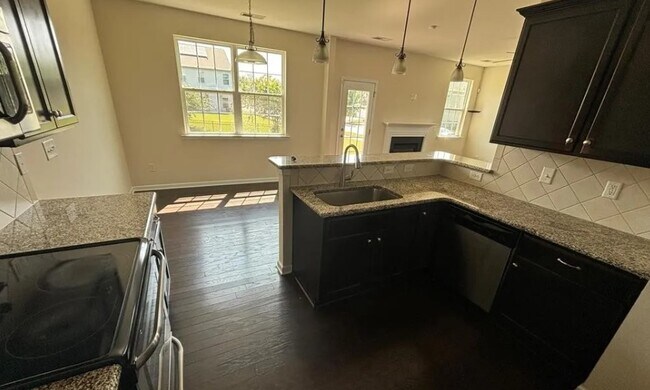 Building Photo - 1734 Trentwood Dr