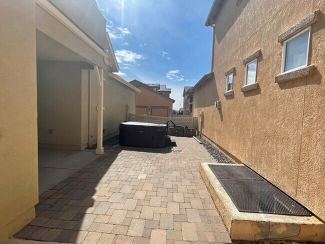 Building Photo - Gorgeous Wolf Ranch Home!!!