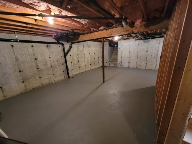 Building Photo - 23 Tattan Farm Rd