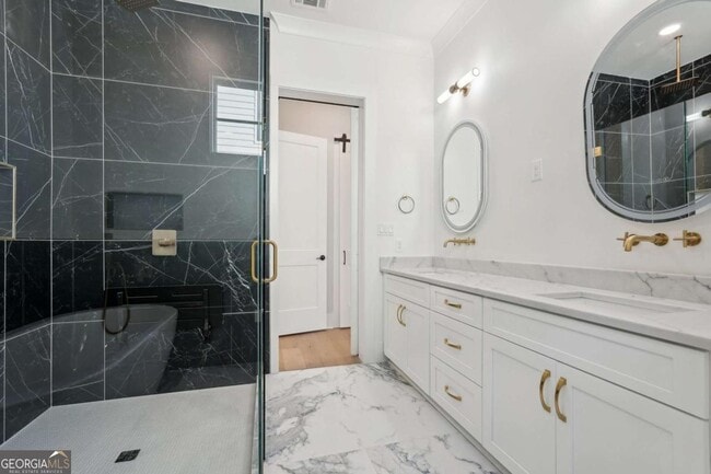 Building Photo - 120 Thome Dr