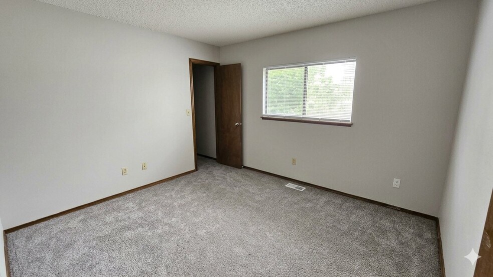 Building Photo - 5060 Horseshoe Bend St