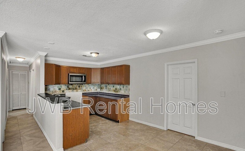 Building Photo - 3119 Dolly Dr