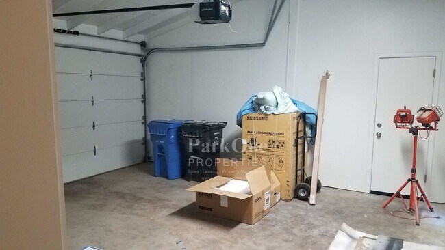 Building Photo - Nicely Remodeled Walnut Creek Saranap Home