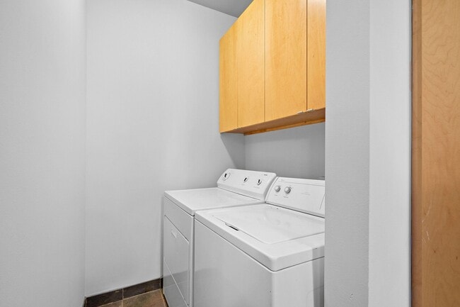 Building Photo - 1414 Rosewood St