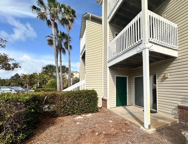 Building Photo - **MOVE IN SPECIAL $200 OFF FIRST MONTH’S R...