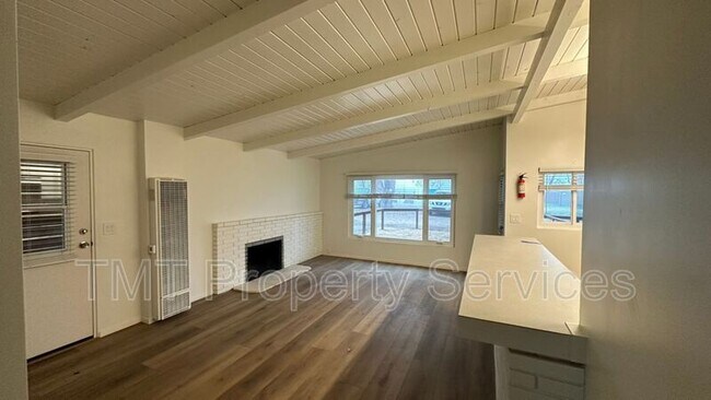 Building Photo - 17259 Walnut Ave