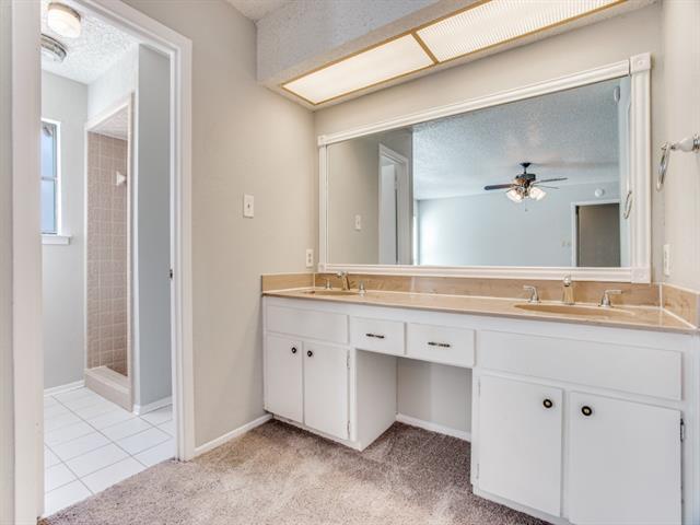 Building Photo - 6937 Eagle Rock Dr