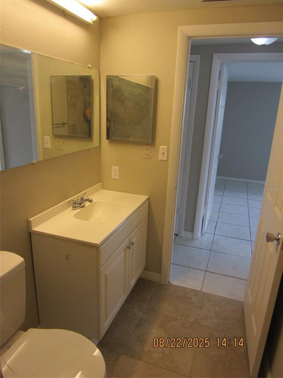 Building Photo - 1155 Royalwood Dr